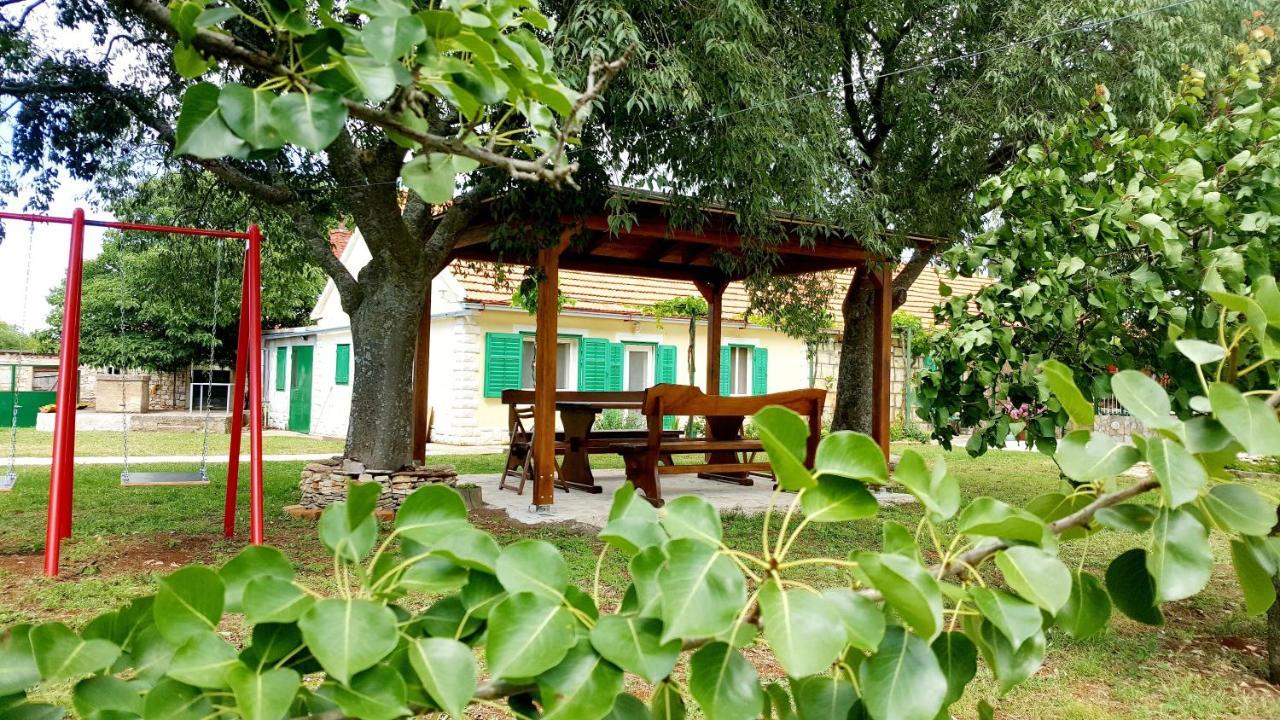 Village House Fafarinka - Close To Krka National Park Konjevrate Екстер'єр фото